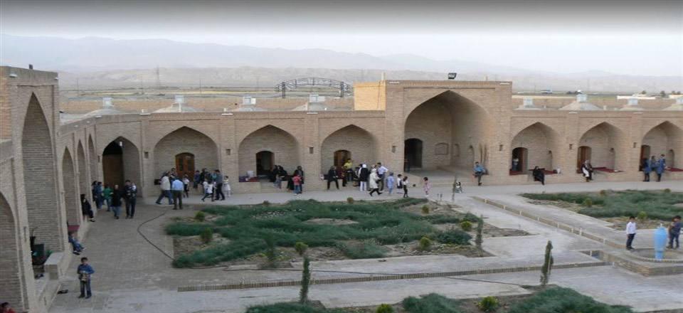 اقامتگاه کاروانسرای شاه عباسی در گرمسار