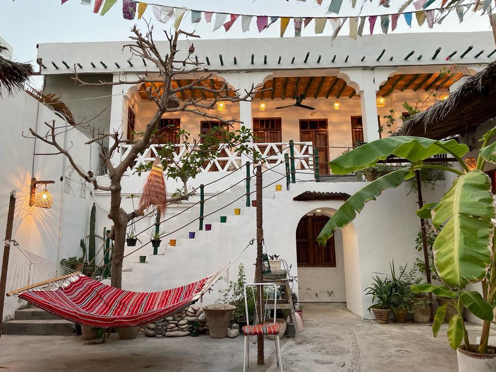 اقامتگاه بوم گردی آهید در بندر کنگان