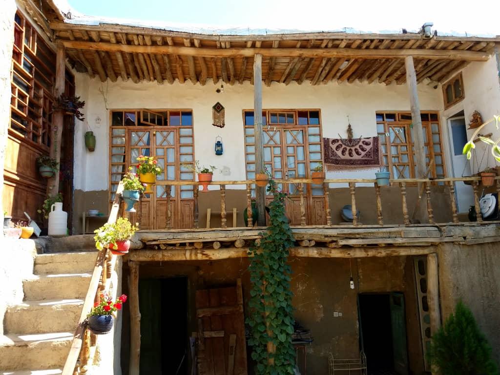 اجاره اقامتگاه بوم گردی ترلان در اسدآباد