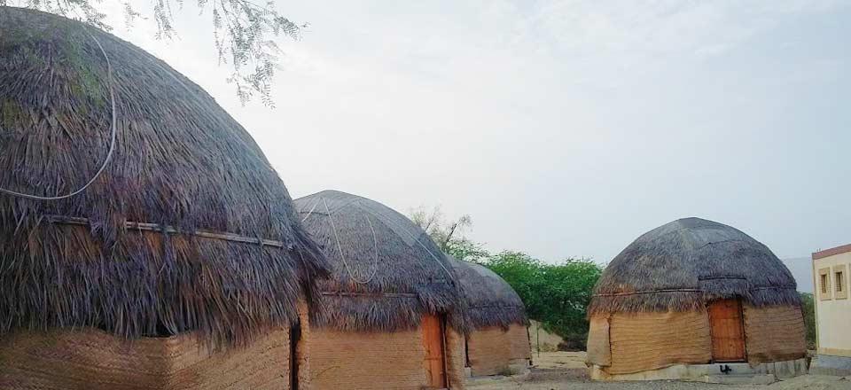 اقامتگاه بوم گردی گل افشان در کنارک