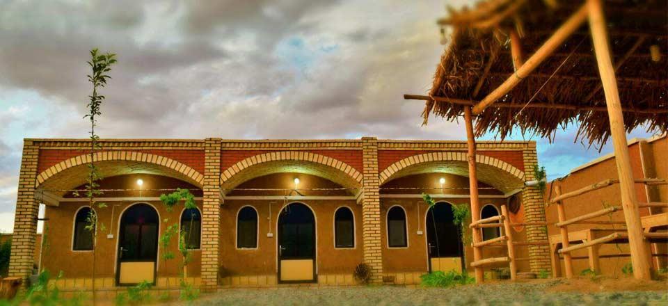 بوم گردی شبهای کاغذی در ابوزیدآباد