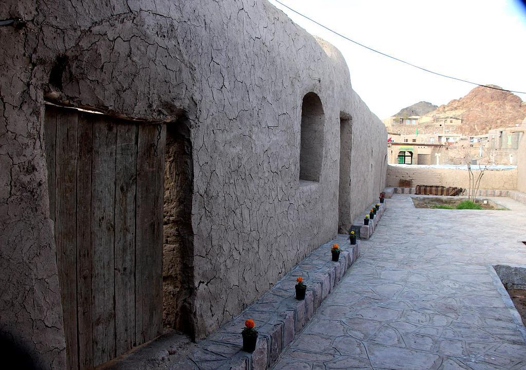 اجاره اقامتگاه بوم گردی در زیرکوه