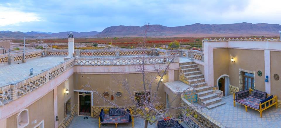 اقامتگاه بوم گردی سرای حاجی احمد زیرکوه