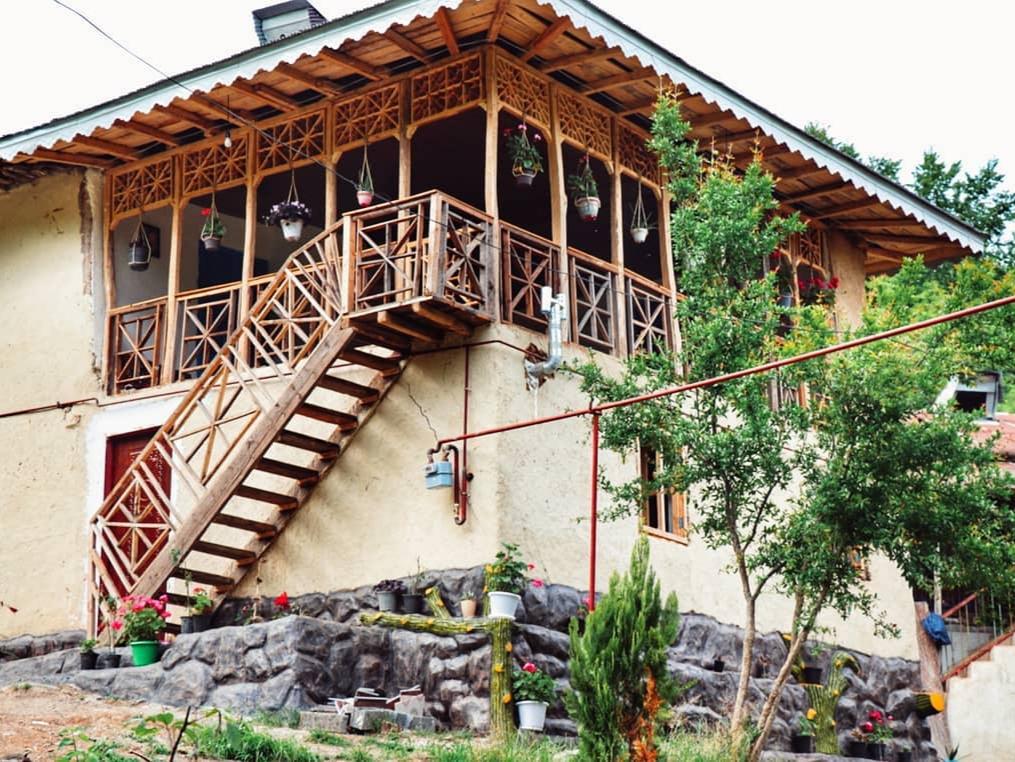 اجاره اقامتگاه بوم گردی کیاتاج در لنگرود