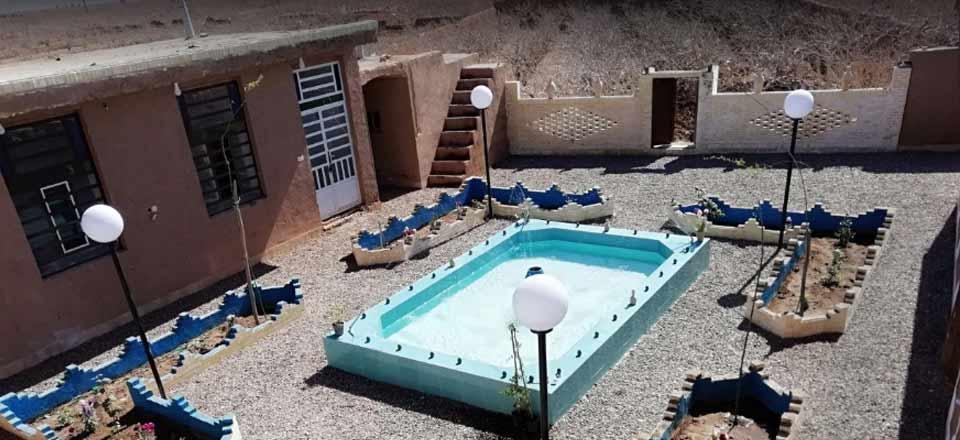 اقامتگاه بوم گردی گل انار در انار