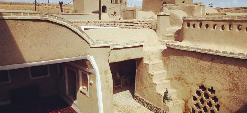 اقامتگاه بوم گردی تیزک در ابرکوه