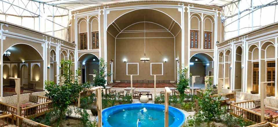 اقامتگاه بوم گردی فرافر در مهریز