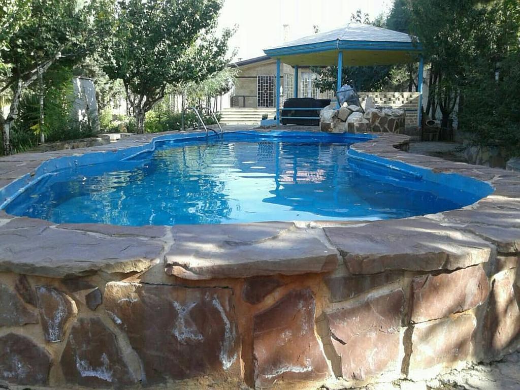 ویلا اجاره ای استخردار در کردان