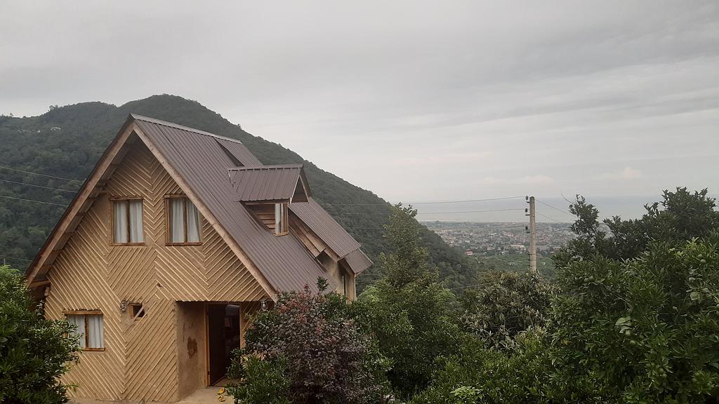 اجاره کلبه دوخوابه با جکوزی روباز