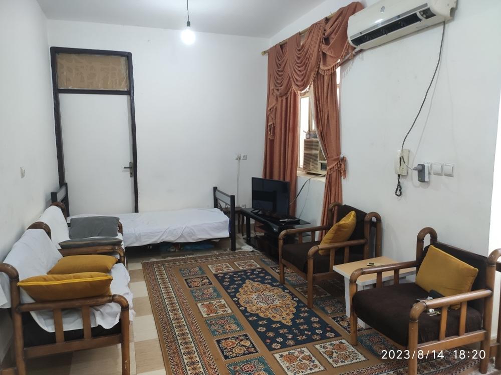 منزل ویلایی حیاط دار ماشین رو گلشهر خ دانشگاه در بندرعباس