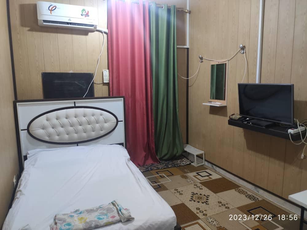 اجاره سوئیت همکف با پارکینگ در خیابان دانشگاه