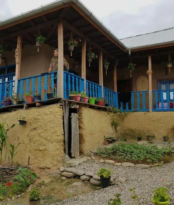 اجاره اقامتگاه بوم گردی ماه جون ساری