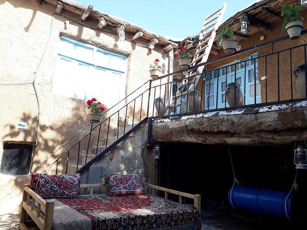 اقامتگاه بوم گردی بام ایران فریدونشهر