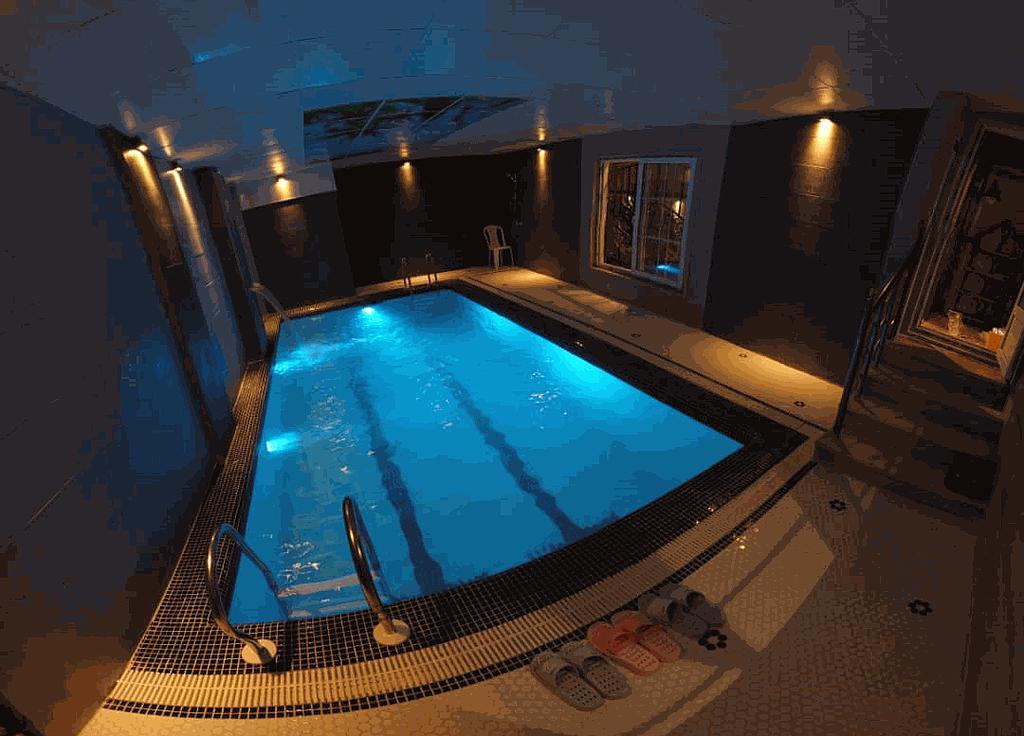 اجاره ویلای استخردار سرپوشیده در انزلی