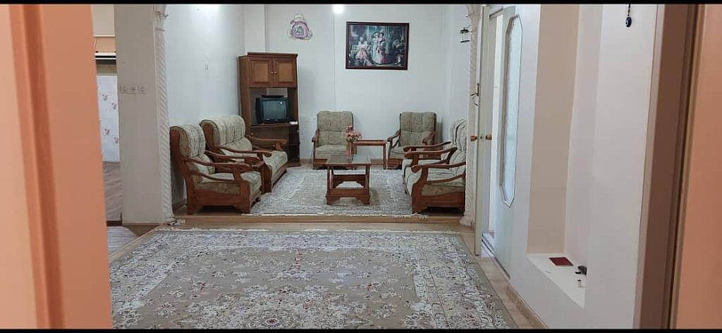 اجاره منزل حیاط دار  در زنجان 