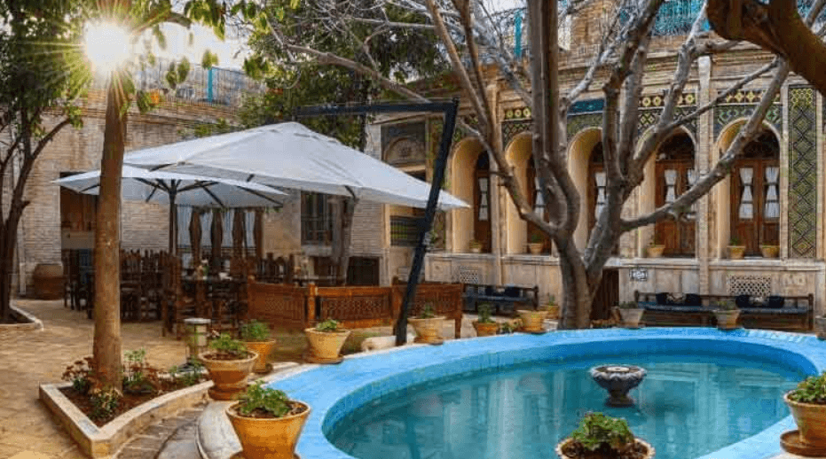 بوتیک هتل سنتی داروش در شیراز