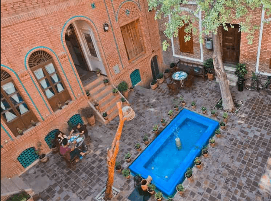 هتل سنتی پهلوان رزاز در تهران
