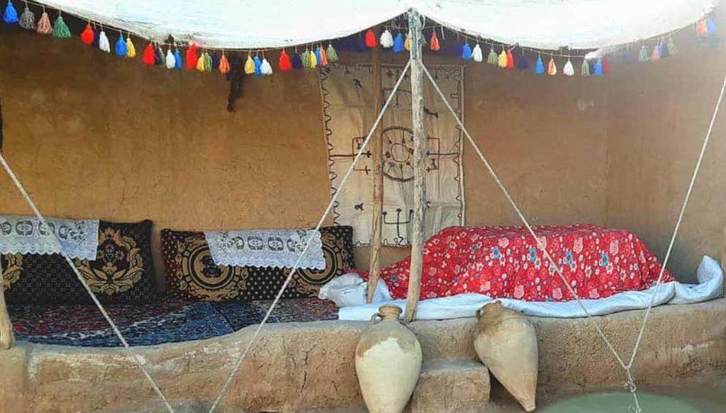 اقامتگاه کویر گشت کوروش شاهرود