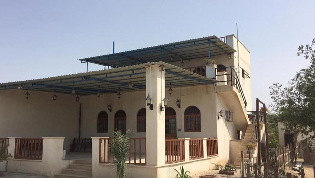 اقامتگاه بوم گردی جالبوت دلوار