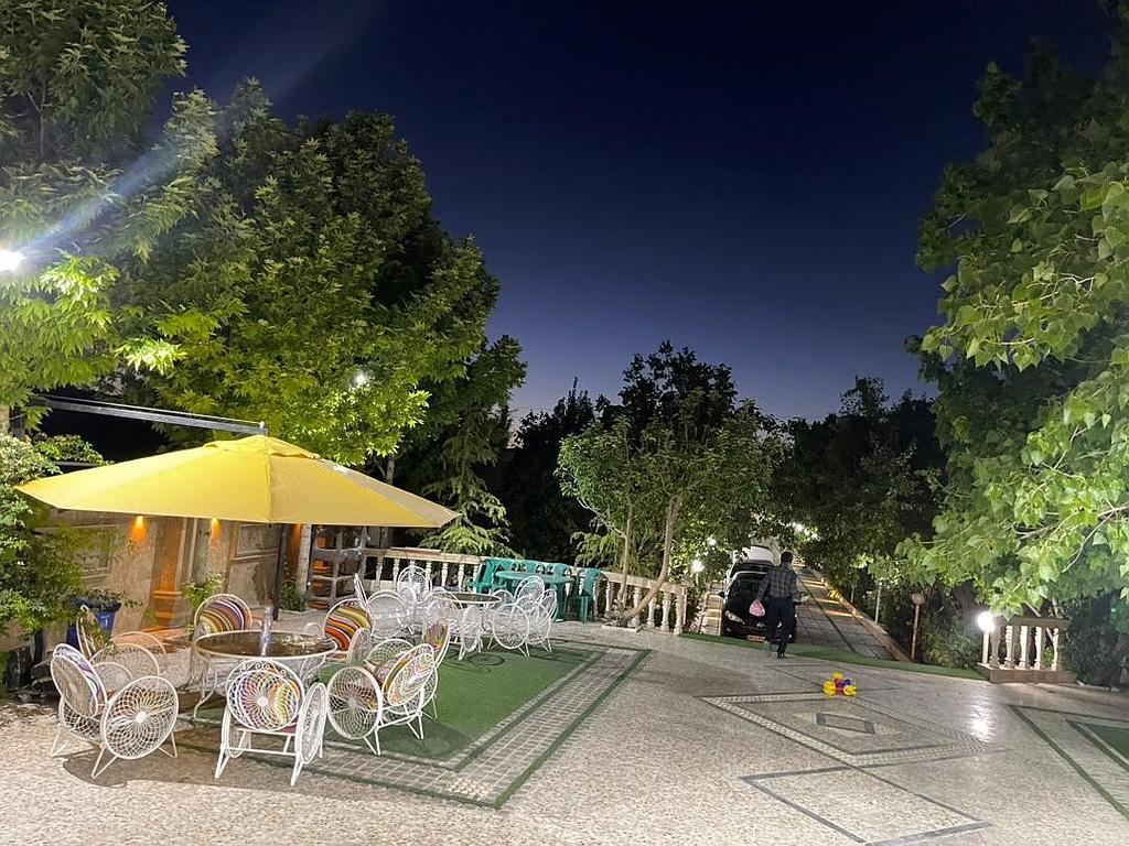 اجاره ویلا استخردار در گویم شیراز