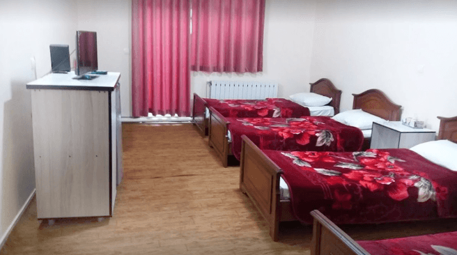 اتاق 4 تخته هتلی در آذرشهر