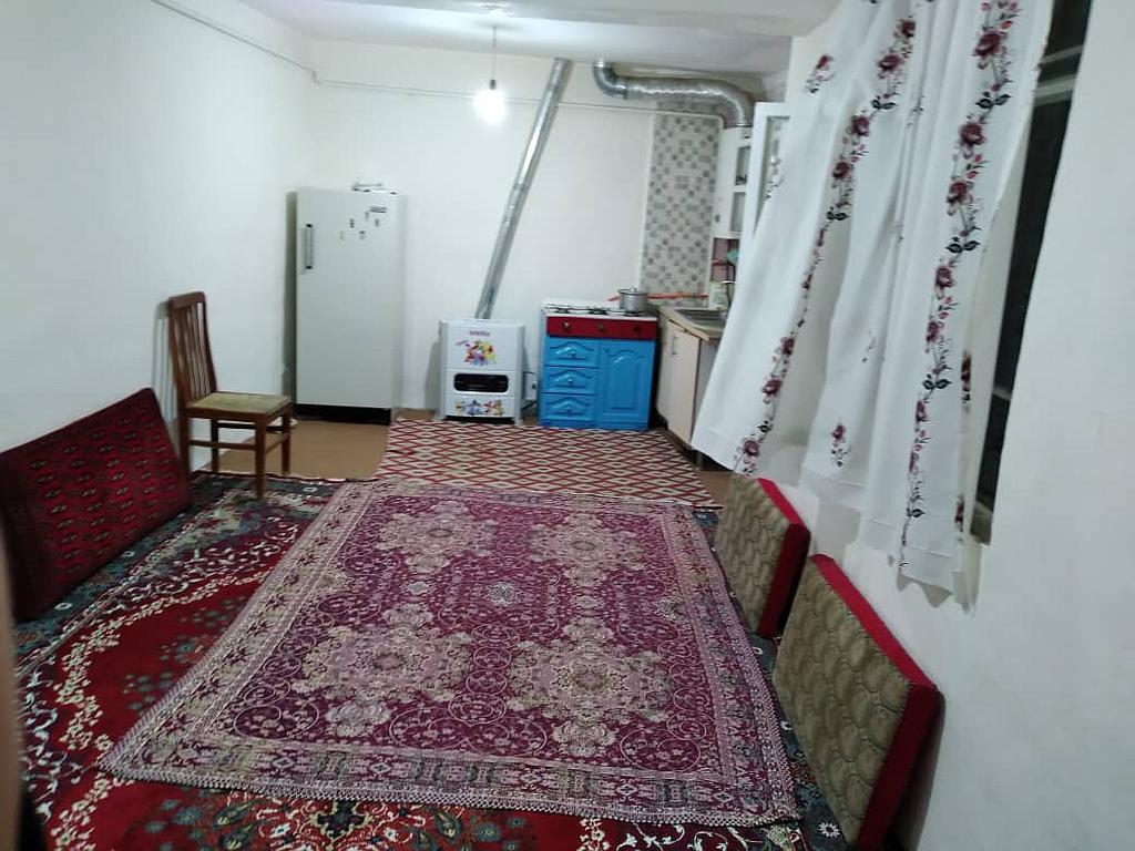 سوئیت اجاره ای رازمیان الموت غربی