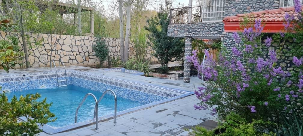 ویلادوبلکس استخر روباز باغ بهادران