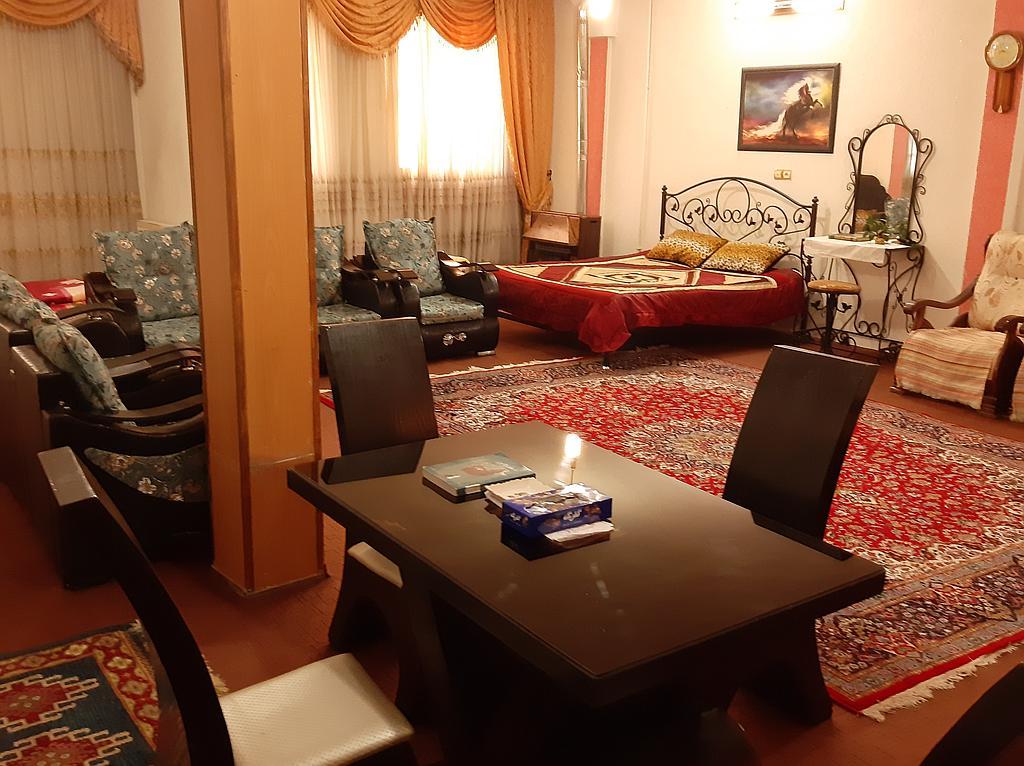 سوئیت دو خوابه تمیز در ملایر همدان