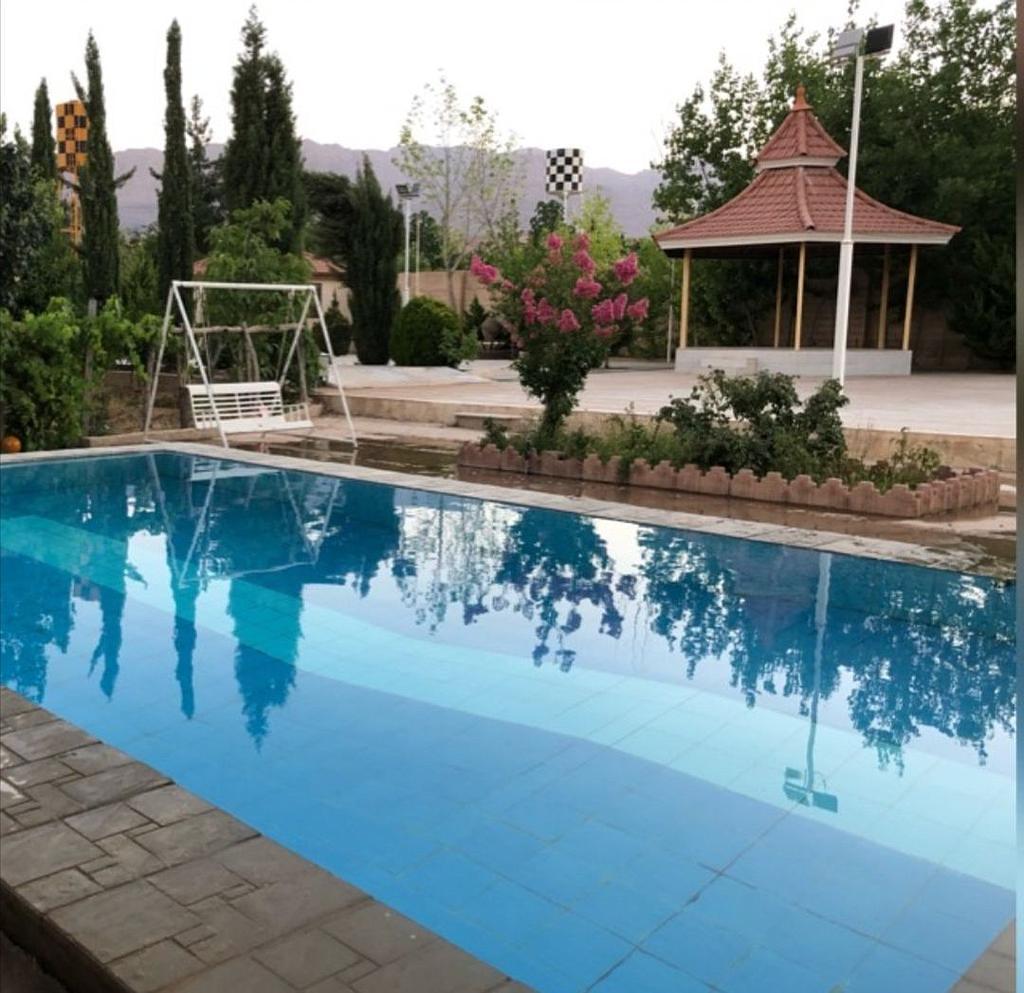 اجاره ویلا باغ استخردار دوکوهک