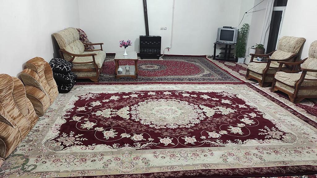 خانه اجاره ای با حیاط دلباز و ویو عالی