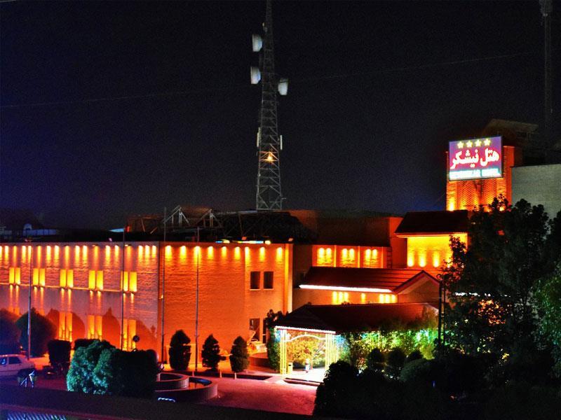 رزرو روزانه اتاق 2 تخته هتلی در اهواز