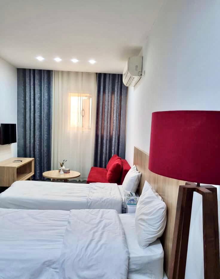 سوئیت3نفره - هتل آپارتمان رمیله در عسلویه