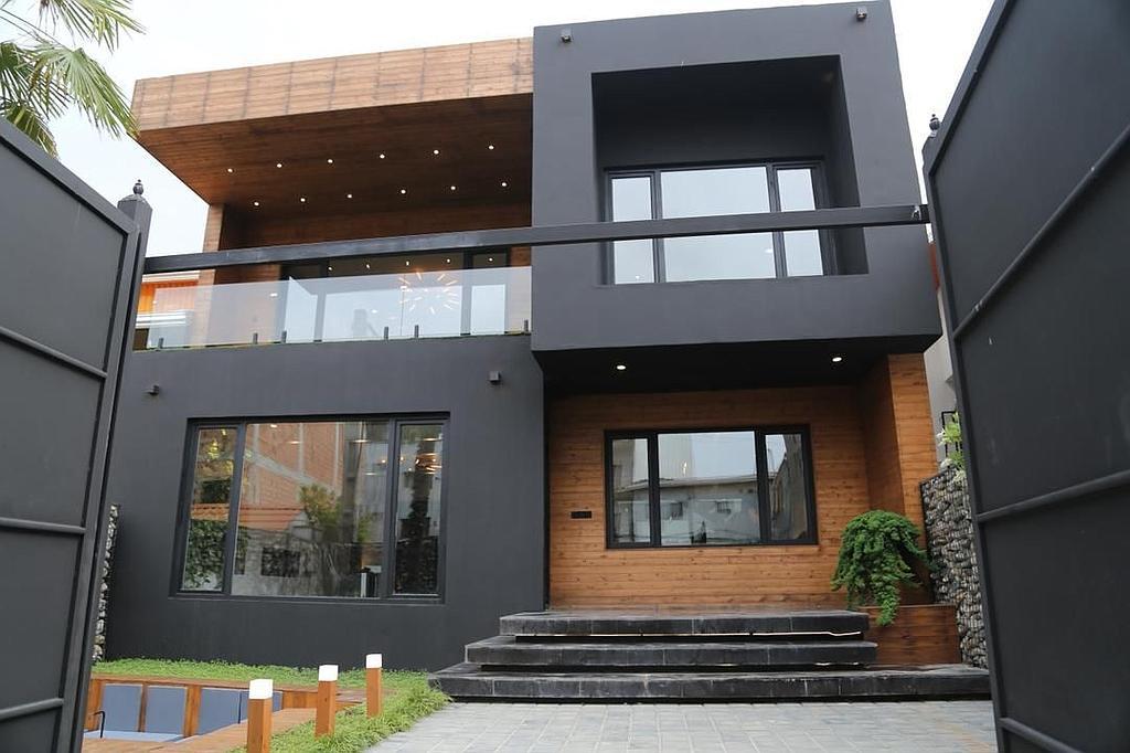 ویلا مدرن با استخر سرپوشیده در محموآباد