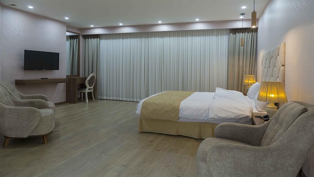 3تخته امپریال پلاس هتل یاکاموز اردبیل