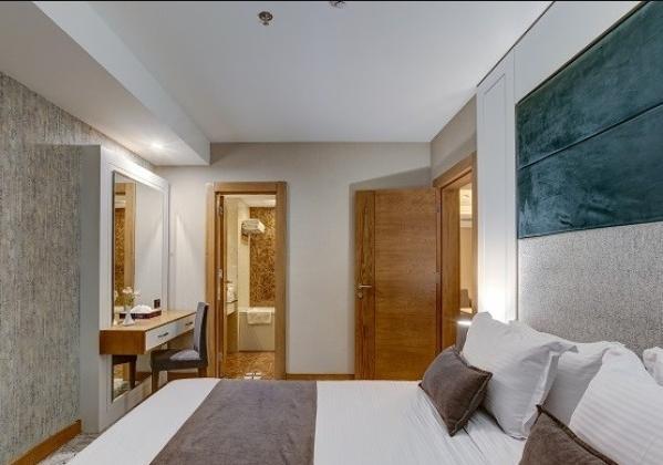 سوئیت جونیور مستر هتل خورشید هشتم