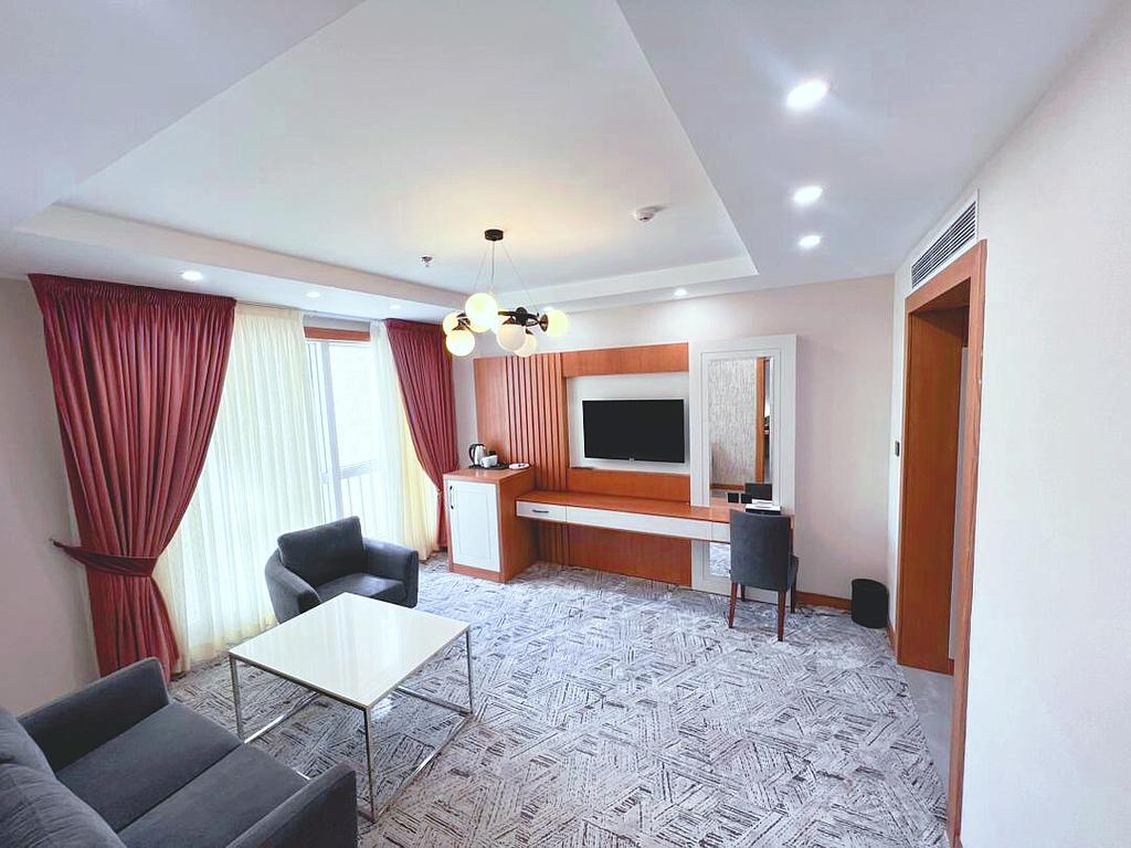 سوئیت هتلی روبه حرم خورشید هشتم