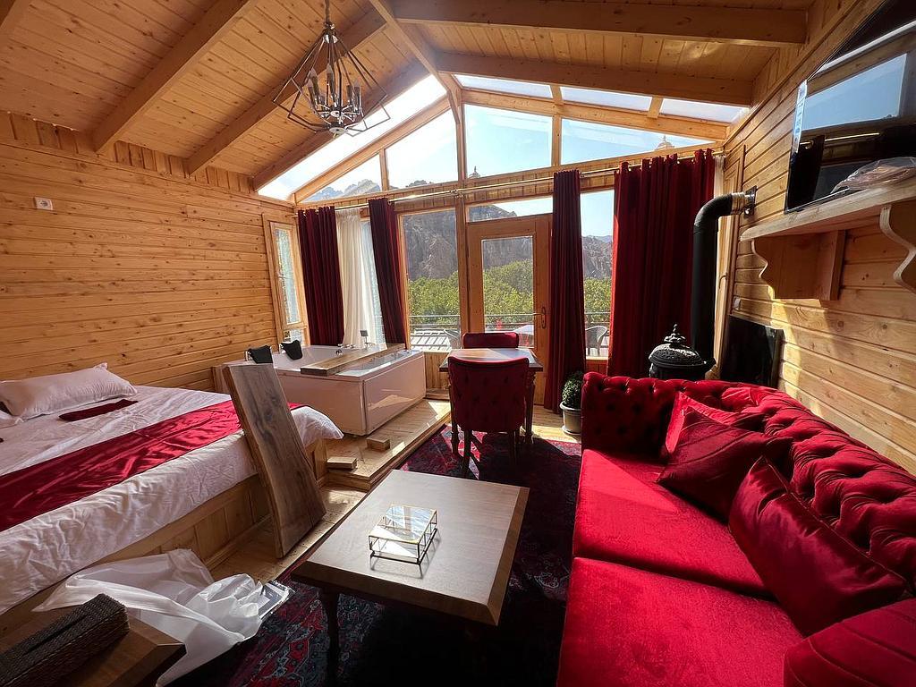 اجاره کلبه رافائل در فیروزکوه