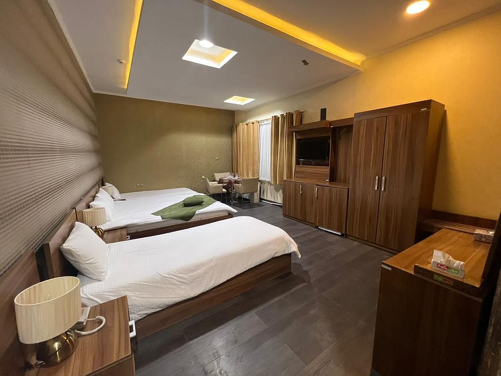 رزرو هتل در یاسوج اتاق 3 تخته