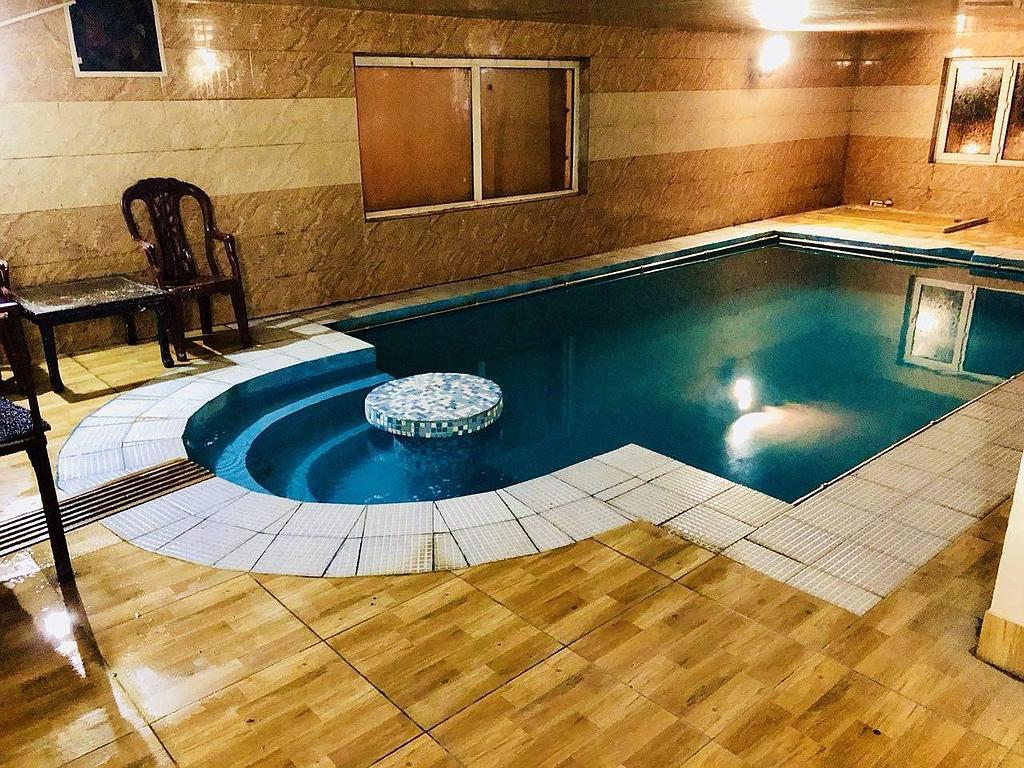 ویلا کرج دوبلکس با استخر سرپوشیده و آب گرم