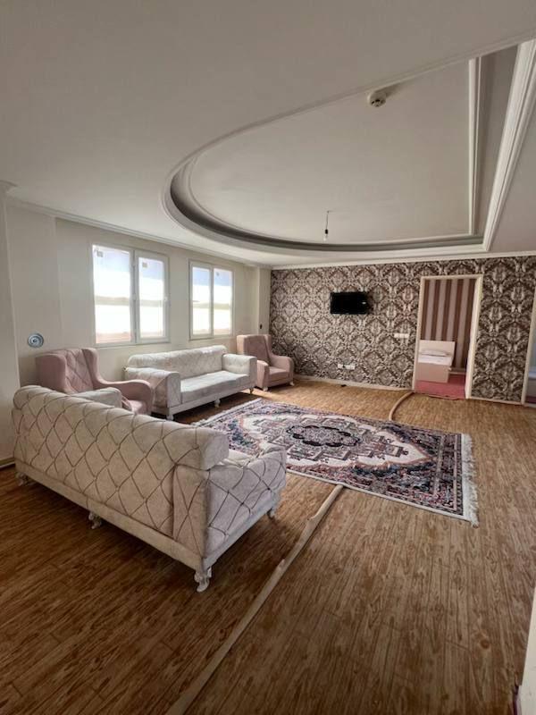 آپارتمان روزانه لاله پارک تبریز