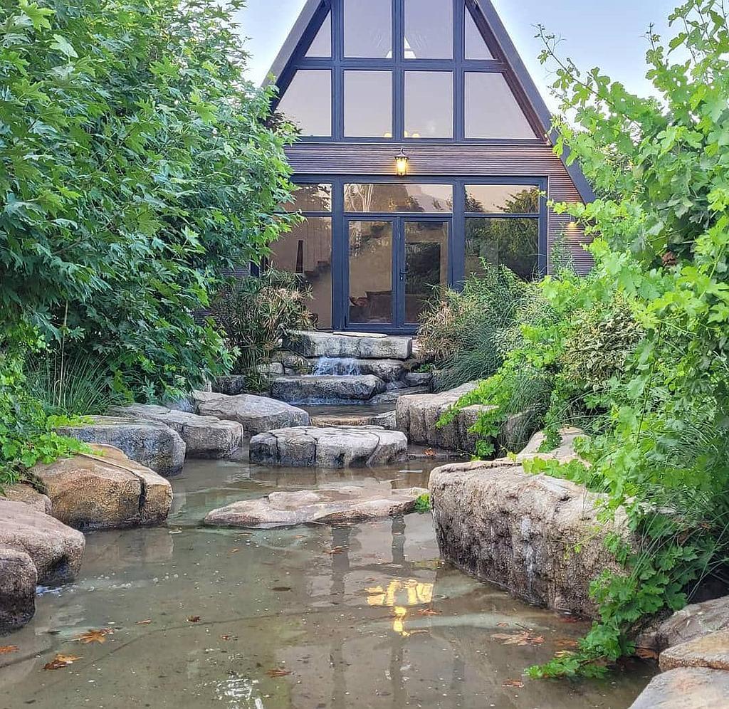 اجاره کلبه سوئیسی استخردار در شیراز