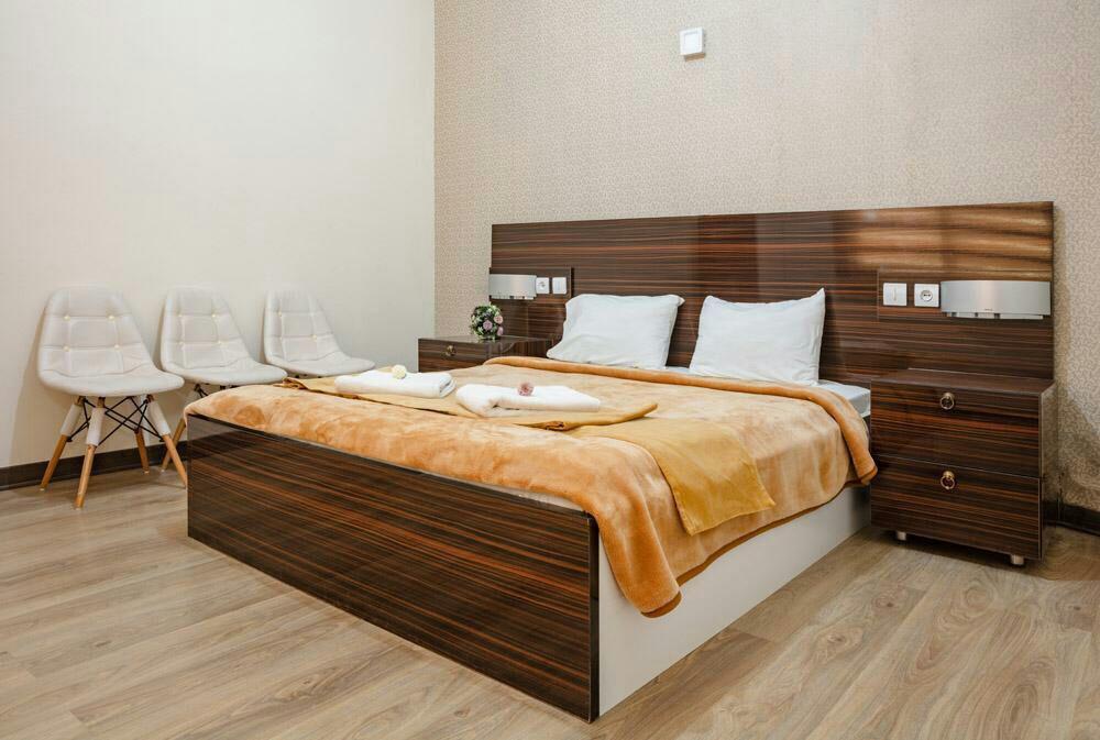 رزرو اتاق 2 تخته هتل ساحلی در قشم