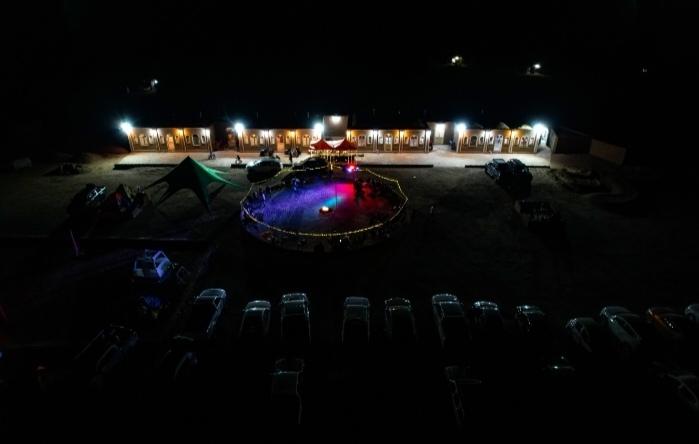 اقامتگاه بومگردی کویر راویج سه قلعه