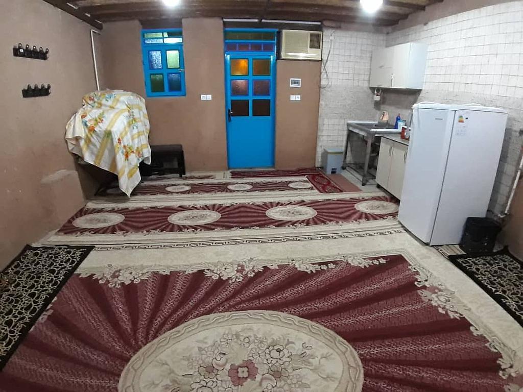 بومگردی دوگ دلارام سوئیت مرجان