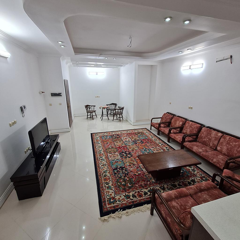 سوئیت نوساز در بافت زرتشتی نشین