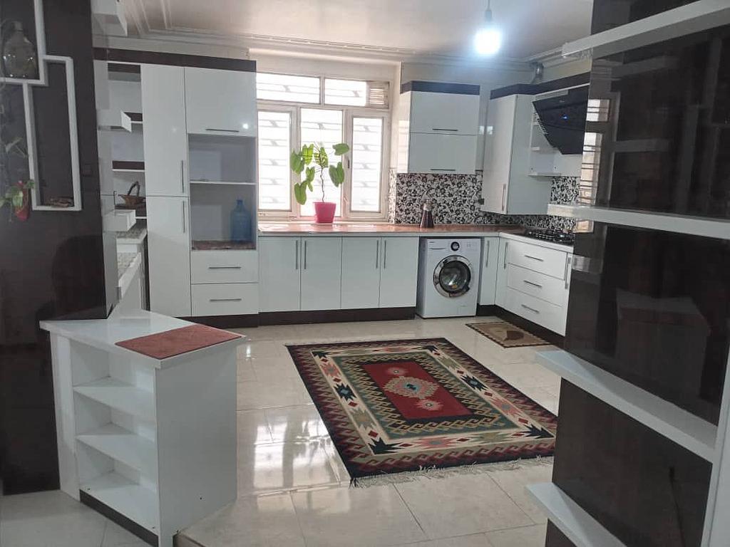 منزل ویلایی یک خوابه در فاز دو صدرا