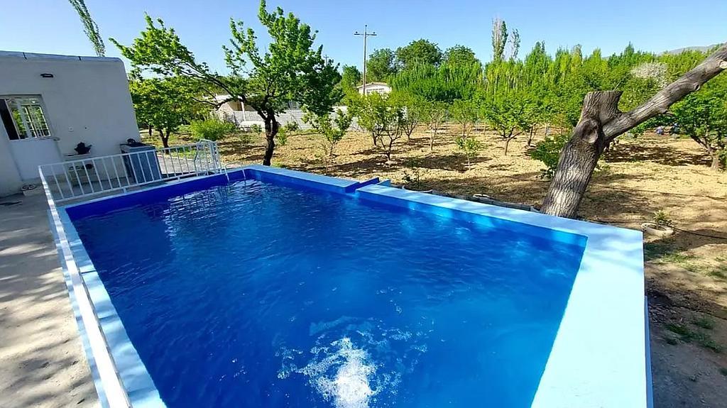 اجاره ویلا باغ استخردار در سنندج