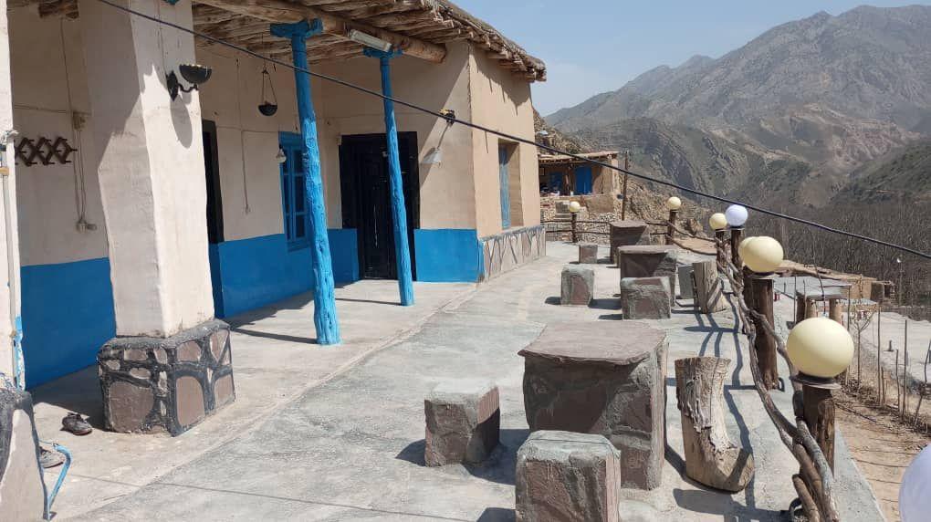 اقامتگاه سرای خورشید کلات نادر چهارراه