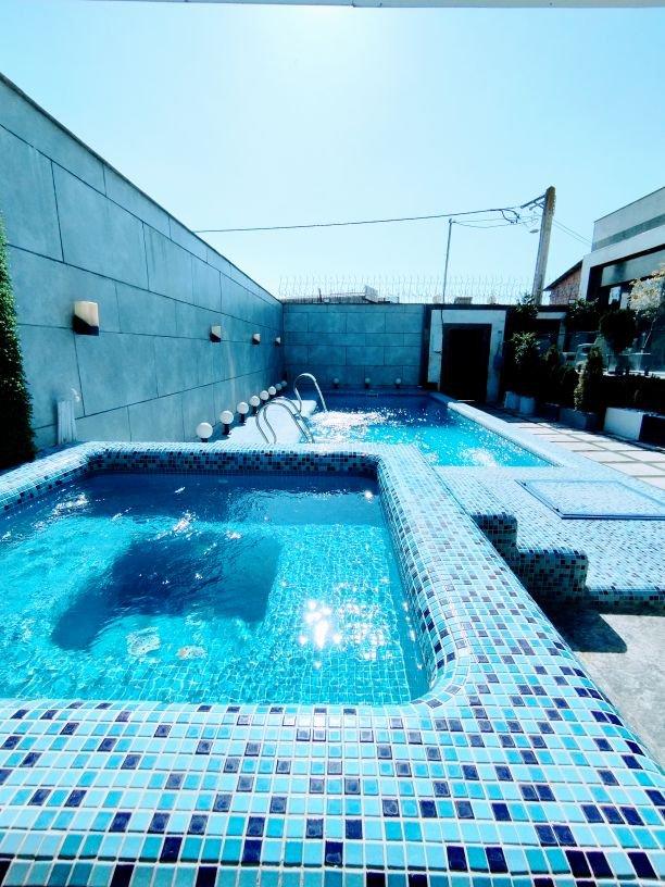 ویلای تریپلکس سیترین با استخر روباز و سرپوشیده