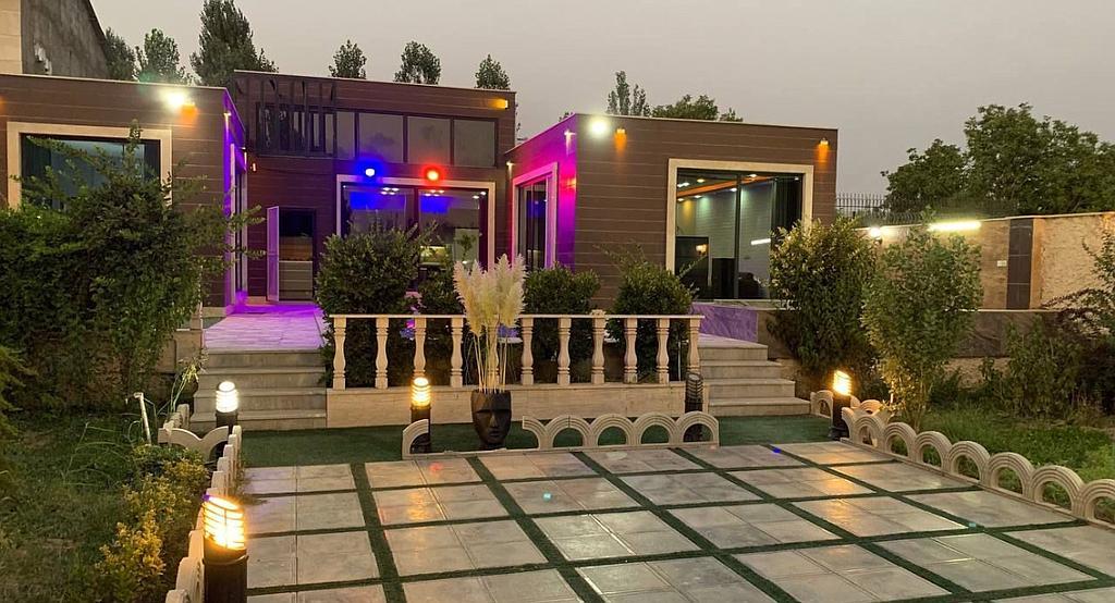 ویلای مدرن شیک با استخر آب گرم فعال